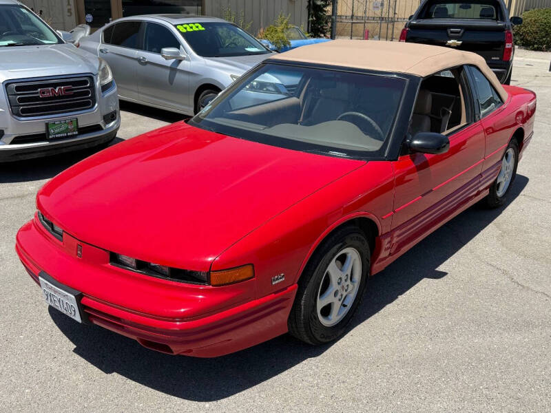 oldsmobile cutlass supreme 1995 1G3WT32X0SD353900 image oldsmobile cutlass supreme 1995 1G3WT32X0SD353900 image